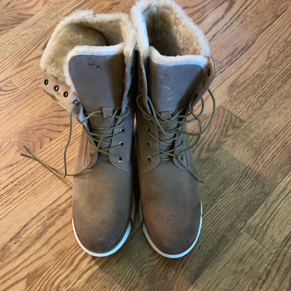 Brand New Tan Suede Faux Fur Winter Boots - Picture 7 of 7